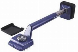 Roberts Carpet Knee Kicker